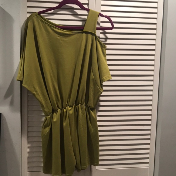 Other - Open shoulder short romper